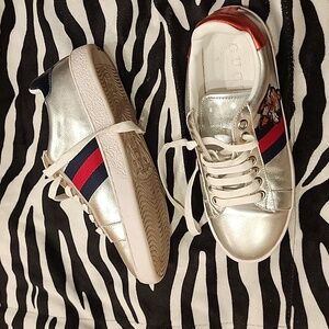 Gucci Woman Silver Sneakers with Red and Blue Accents